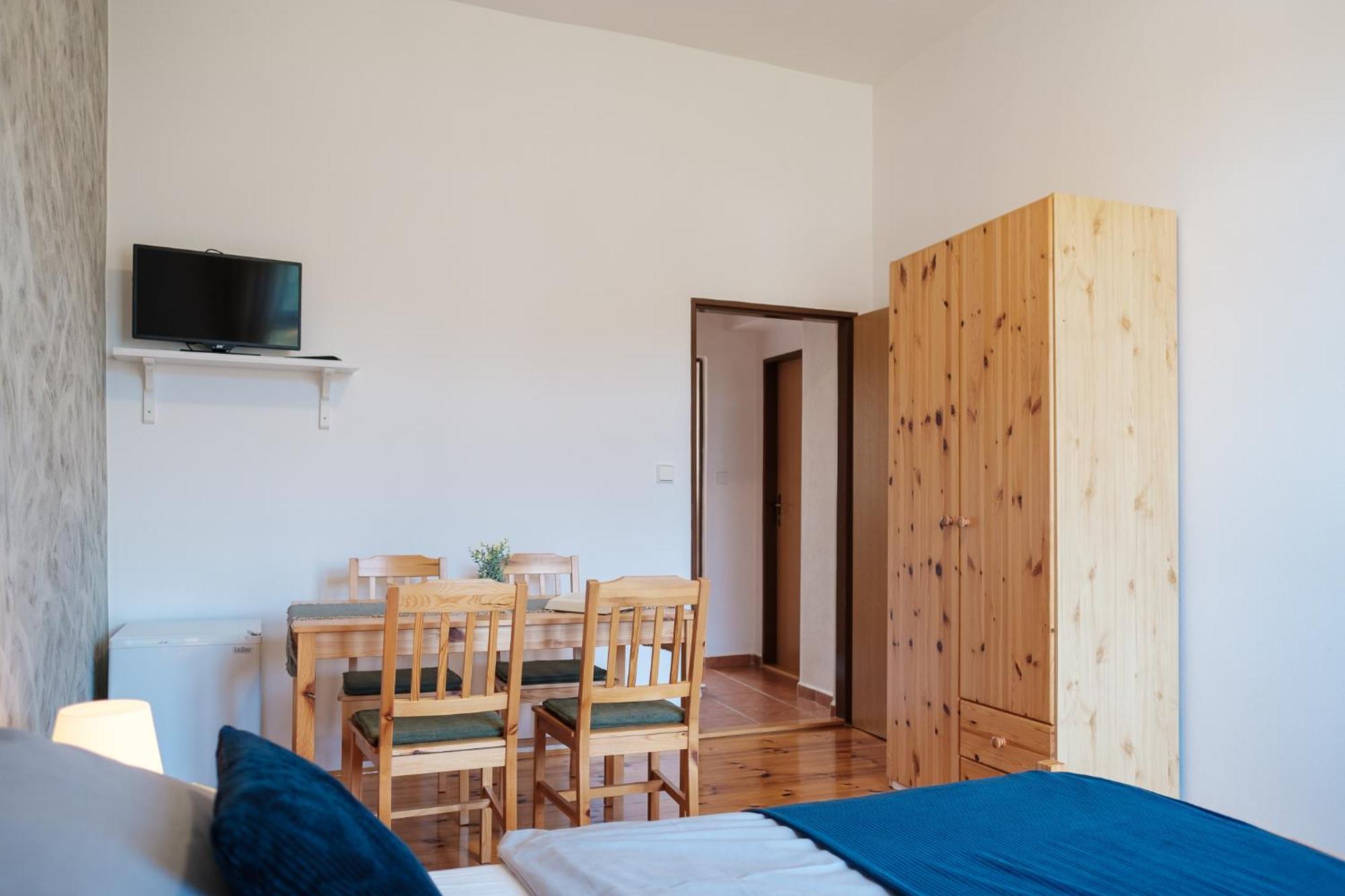 U Stare Cesty Hotel Horni Slavkov Exterior photo
